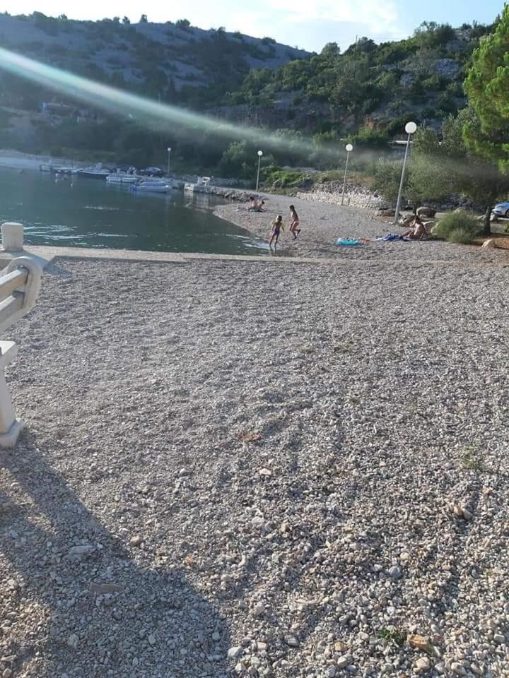 Apartmani Iva Tribanj-Kruscica Buitenkant foto