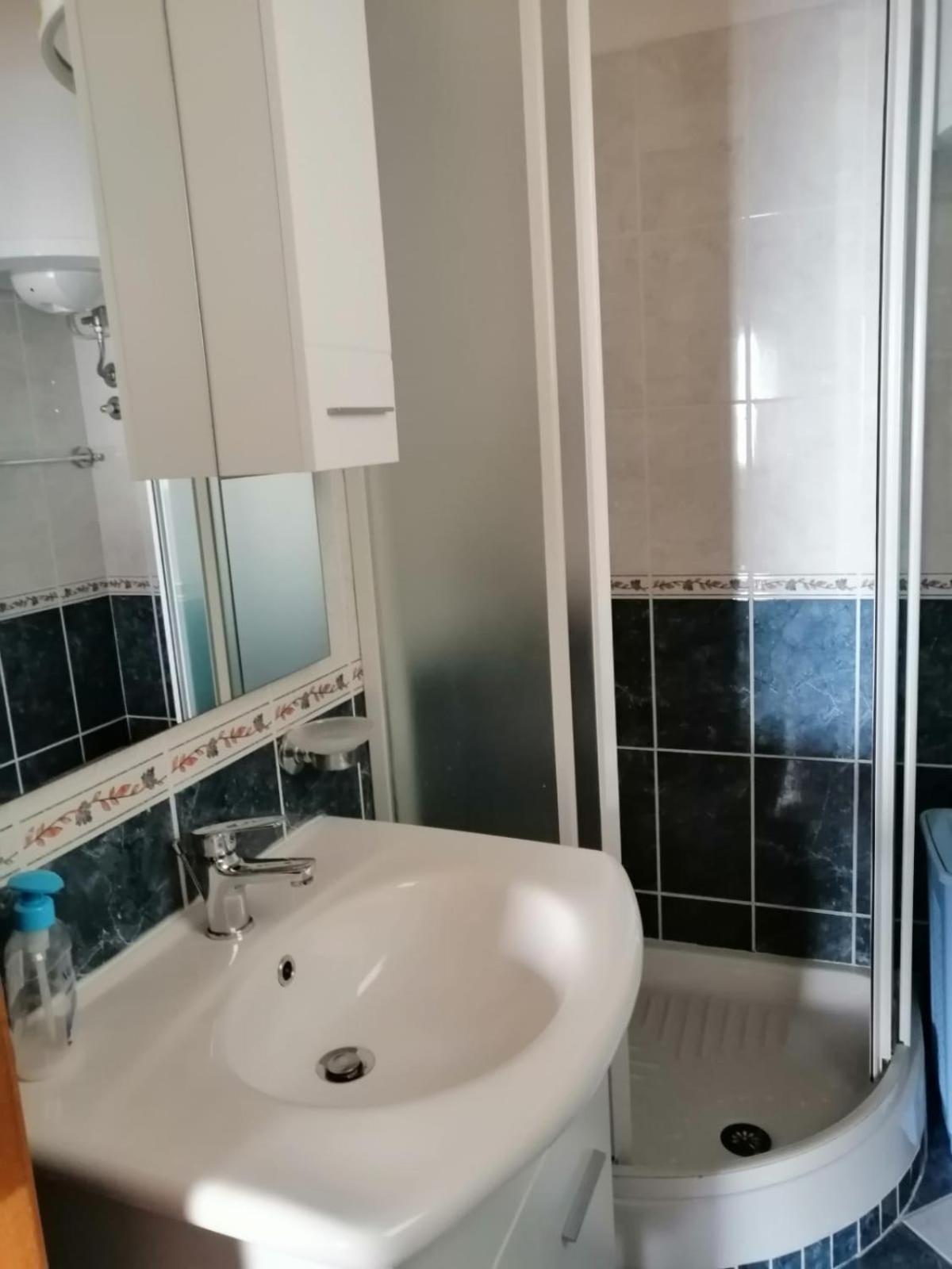 Apartmani Iva Tribanj-Kruscica Buitenkant foto