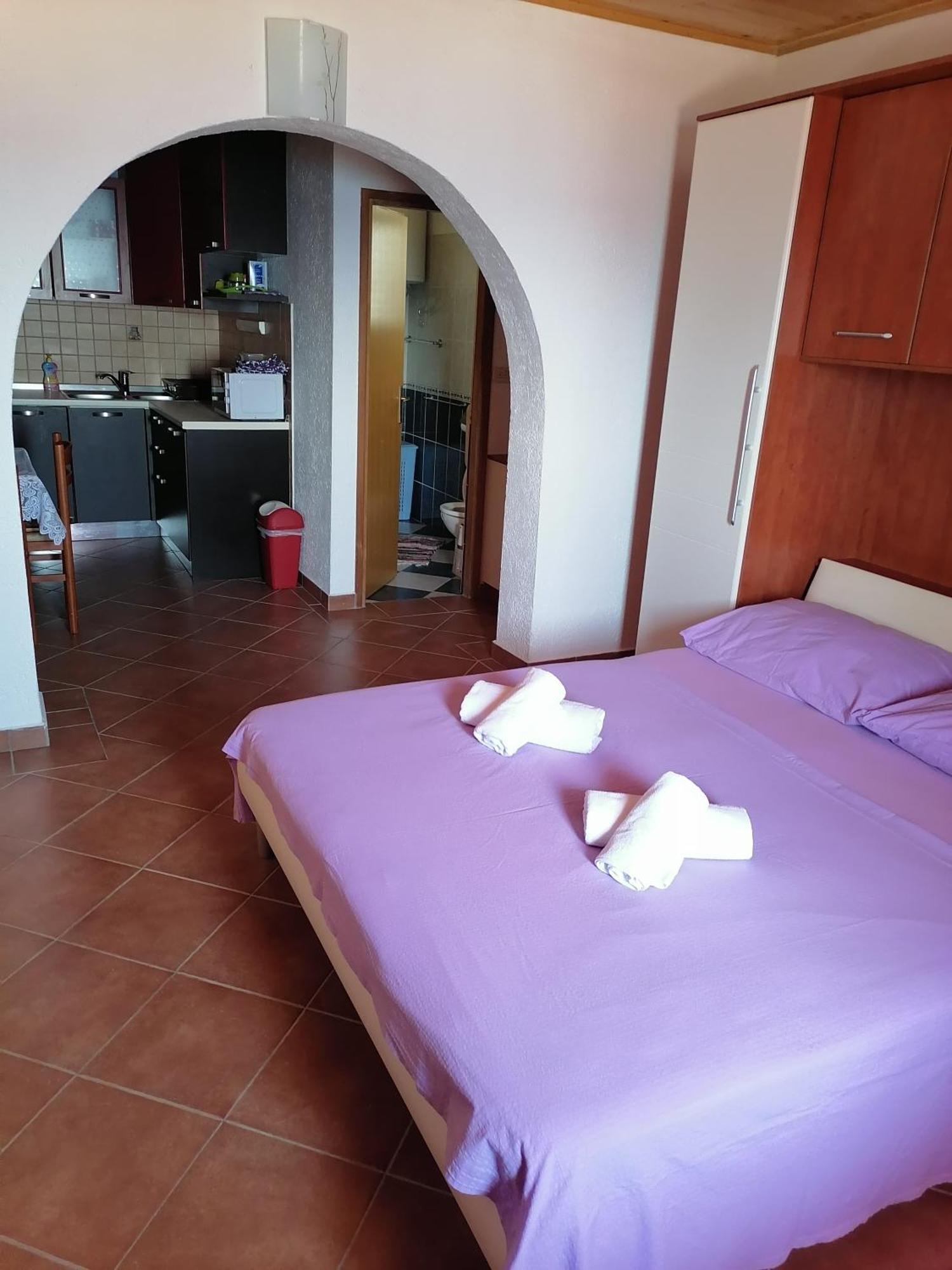Apartmani Iva Tribanj-Kruscica Kamer foto